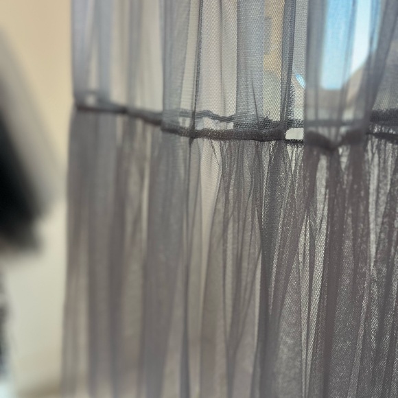 Elegant Sheer Gray Skirt - Picture 3 of 9